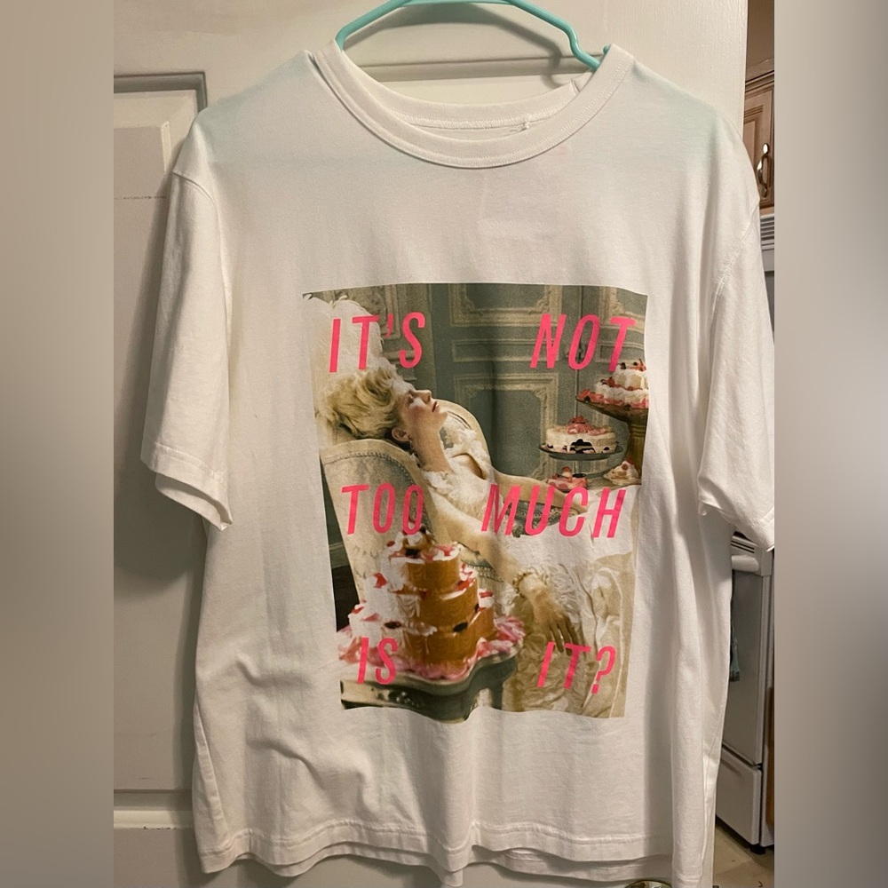 NWT Uniqlo Sofia Coppola Marie Antoinette tshirt